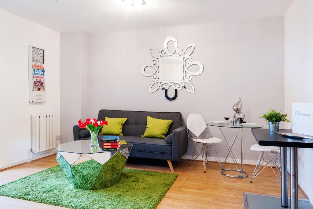 The Cromwell Road Sherborne Court Apartamento *