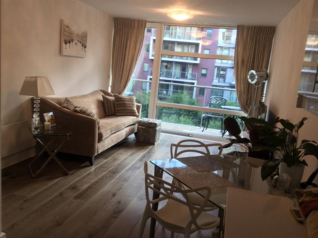 Chelsea Bridge Wharf Apartment London