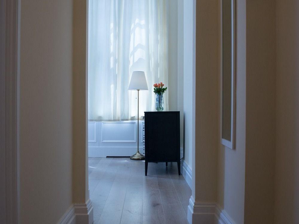 Luxton - Knightsbridge *