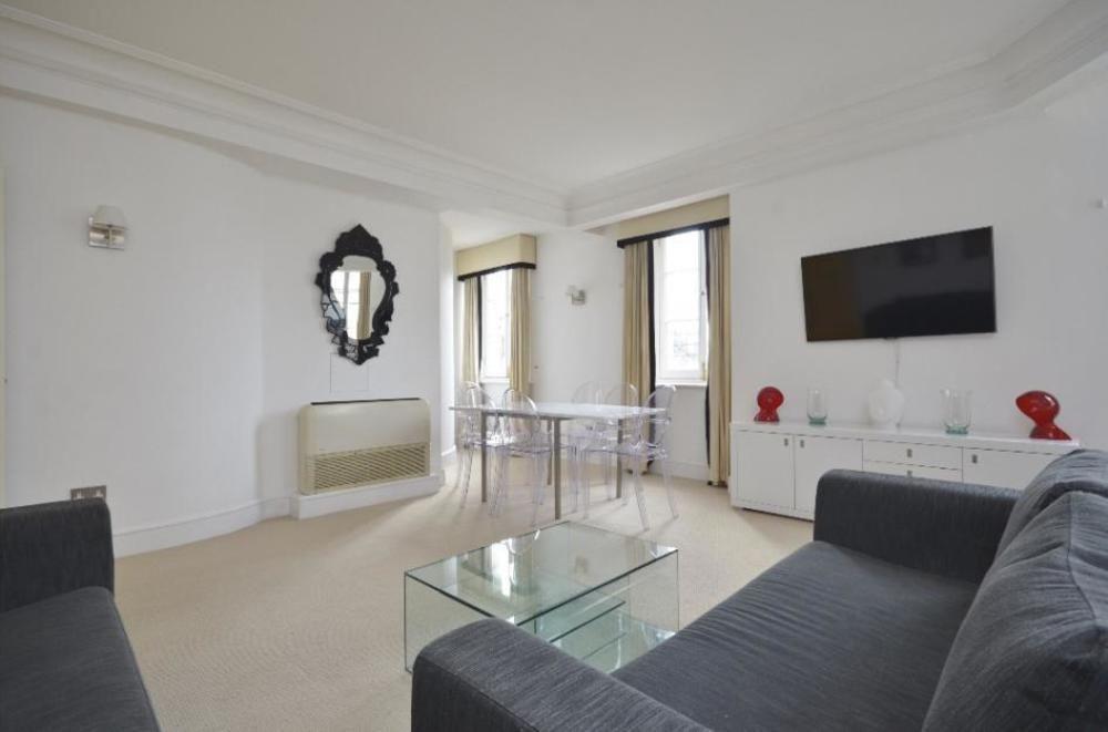 Uber Trafalgar Apartment *