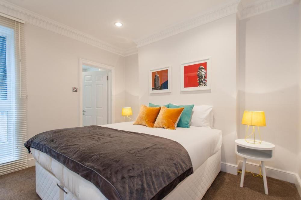 Uber Trafalgar Apartment London