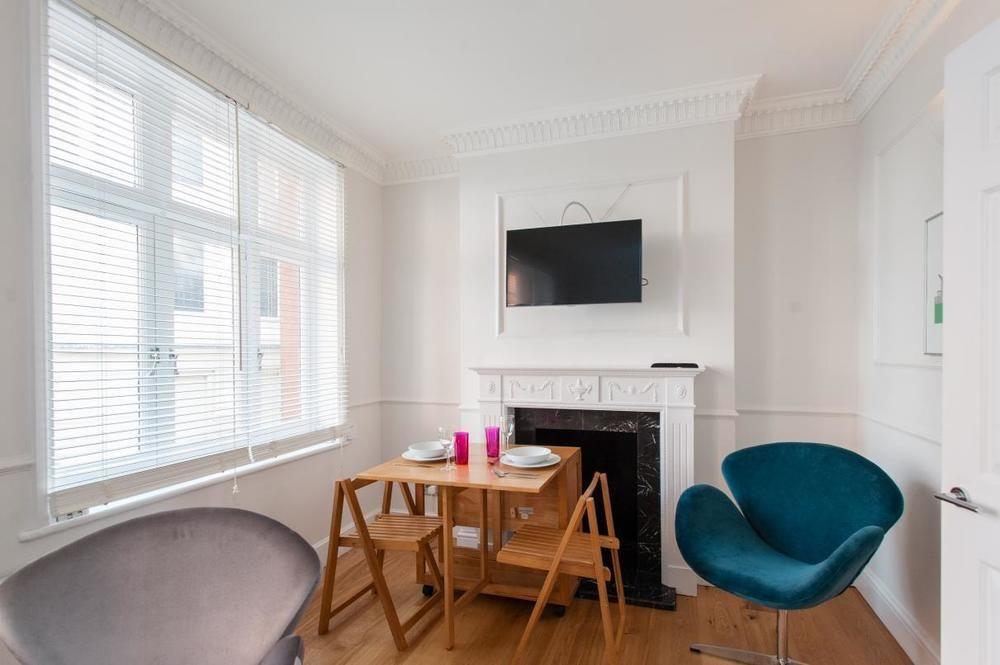 Uber Trafalgar Apartment *