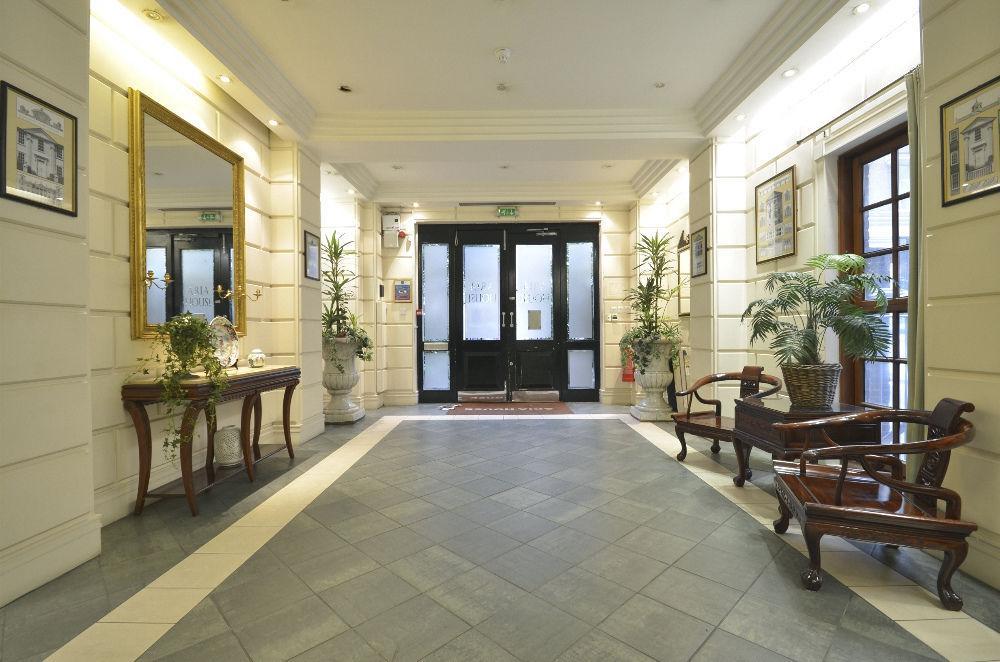 Uber Trafalgar Apartment