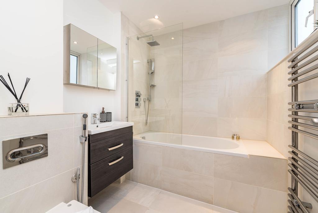 Apartment Hyde Park Gate London