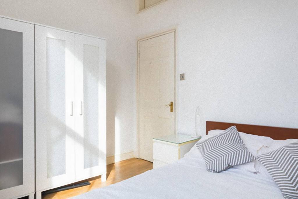 Apartment Maida Vale 92