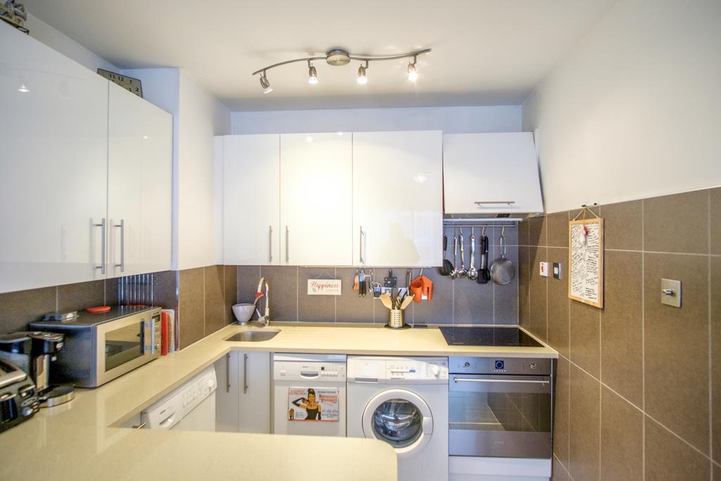 Quality Stylish Flat In Russell Square *