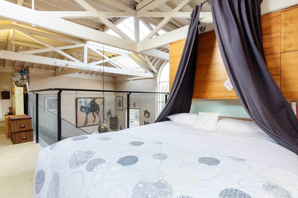 Veeve - Cosmic Atrium Holiday home London