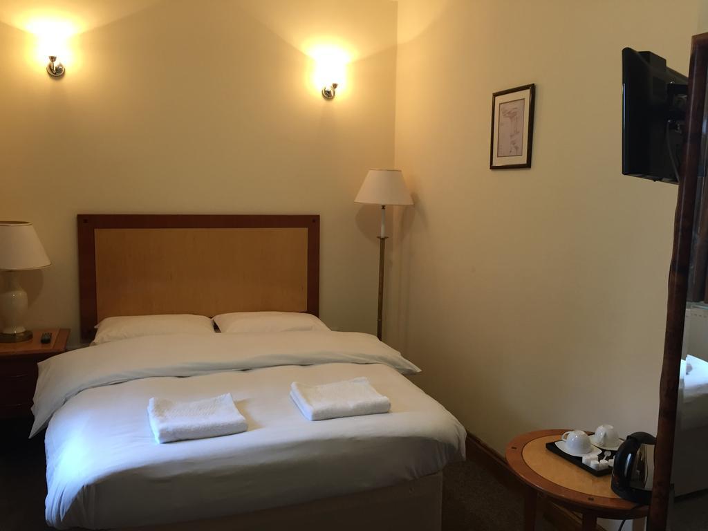 Shelton Hotel, Finsbury Park Hotel
