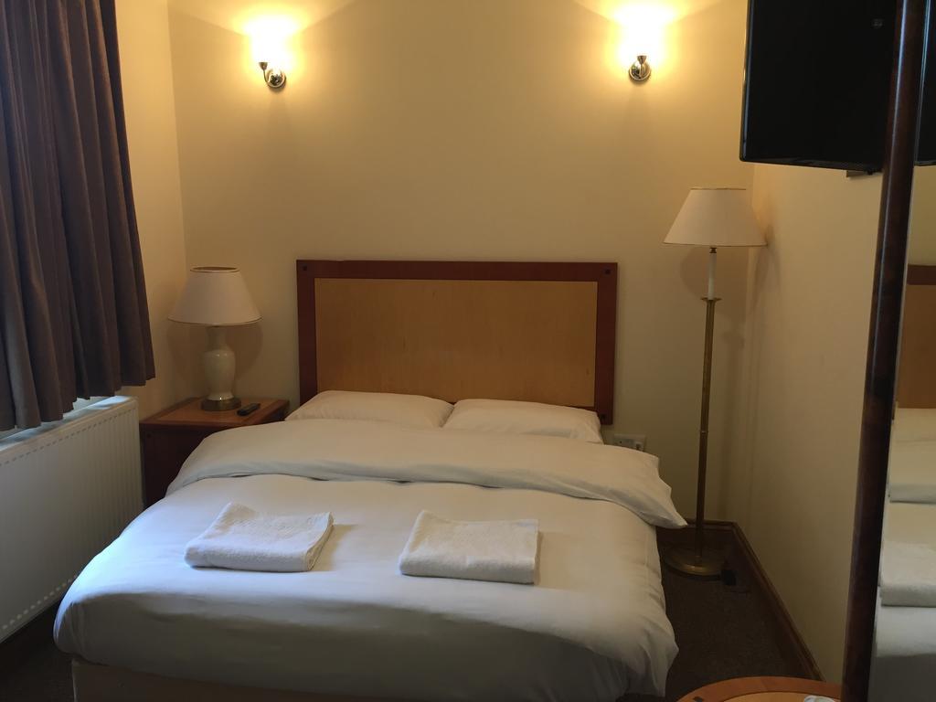 Shelton Hotel, Finsbury Park 3*