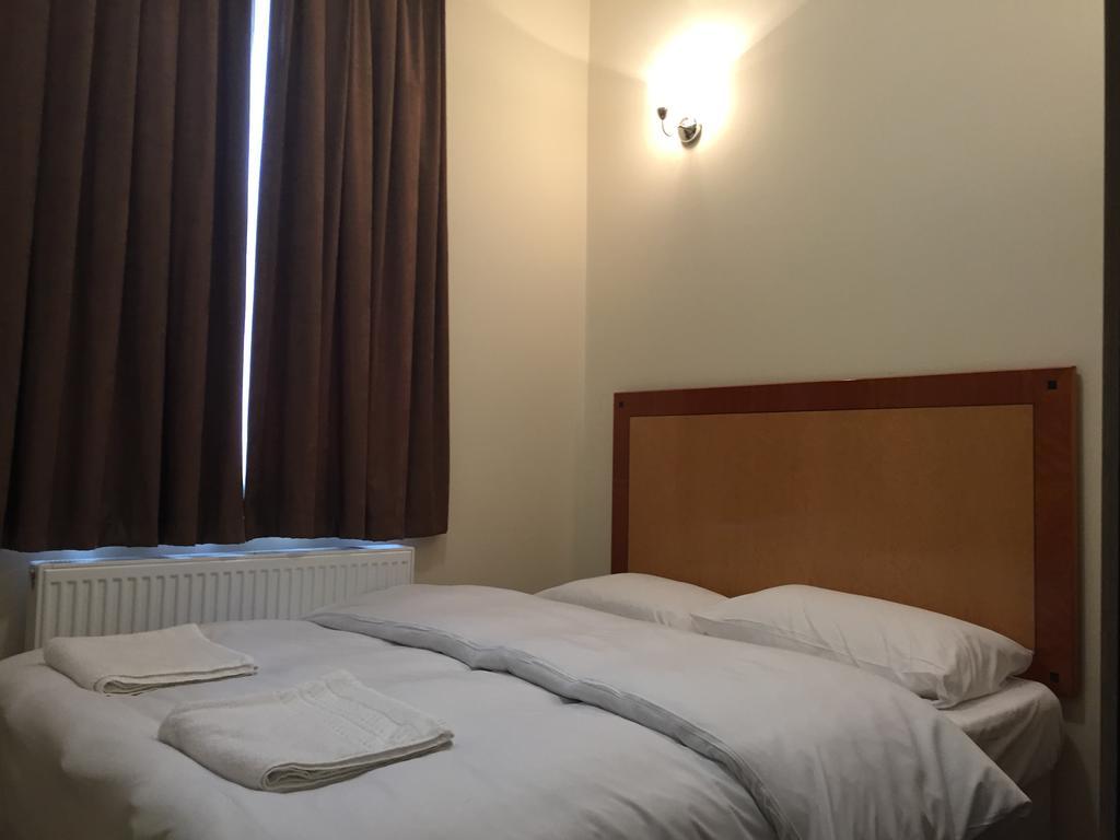 Shelton Hotel, Finsbury Park