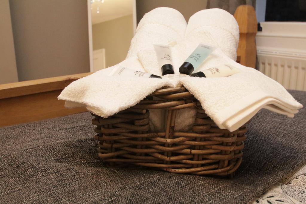 New And Cosy Sidney Square Guest house London