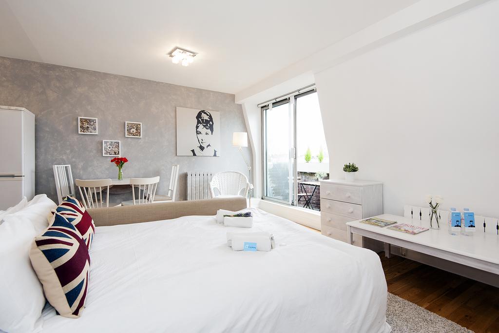The Cromwell Road Sherborne Court Apartamento