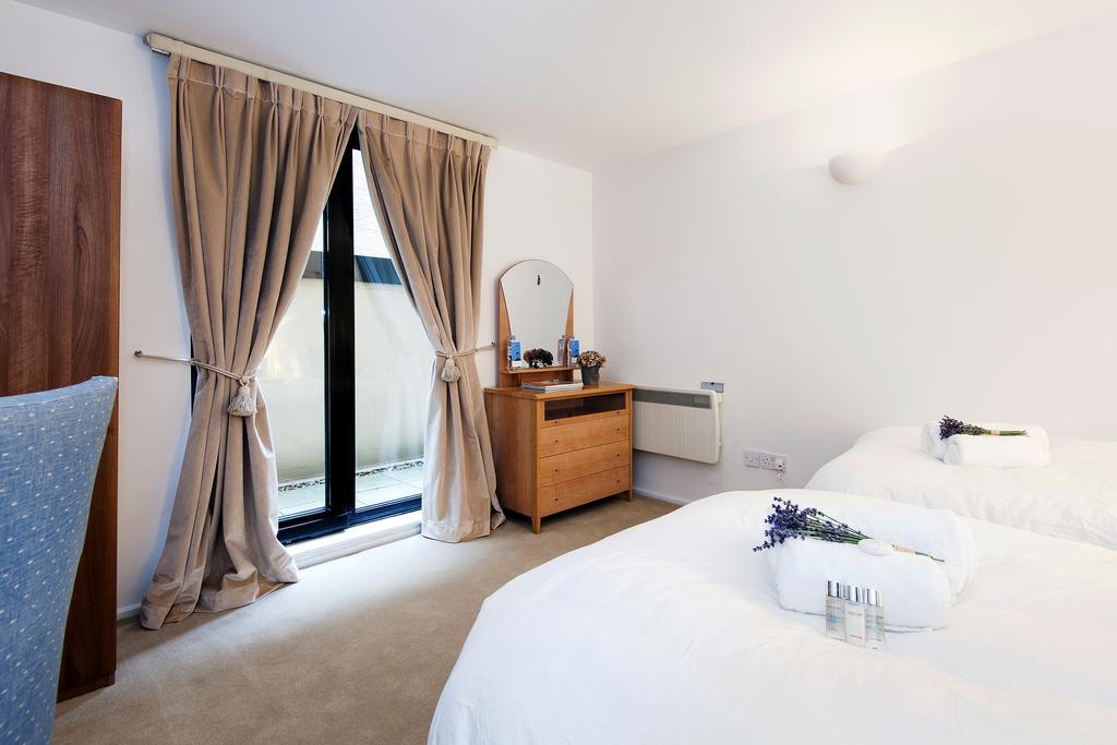 Apartment Point West *