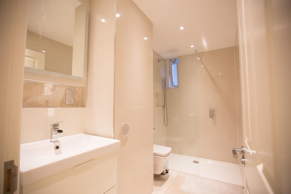 Apartment Luxury 2 Bed/bath Next To Hyde Park London