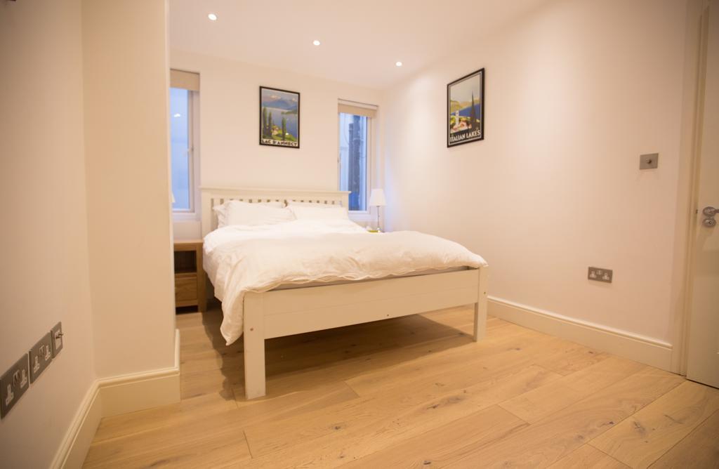 Luxury 2 Bed/bath Next To Hyde Park *