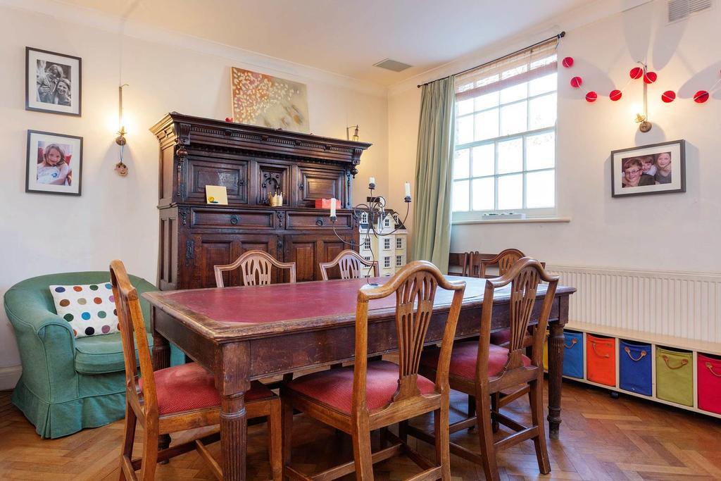 Holiday home Veeve - Cosmic Atrium London
