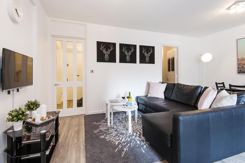 The Cromwell Road Sherborne Court Apartamento