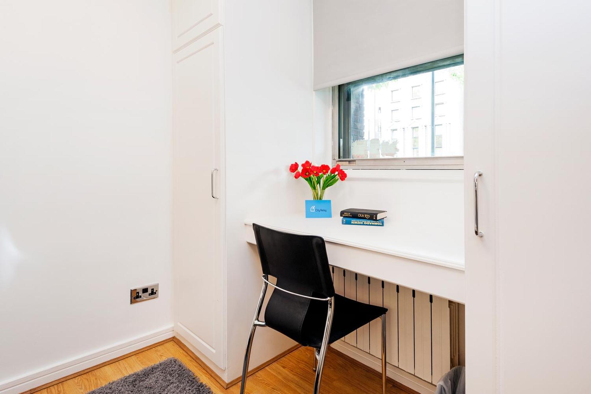 The Cromwell Road Sherborne Court Apartamento