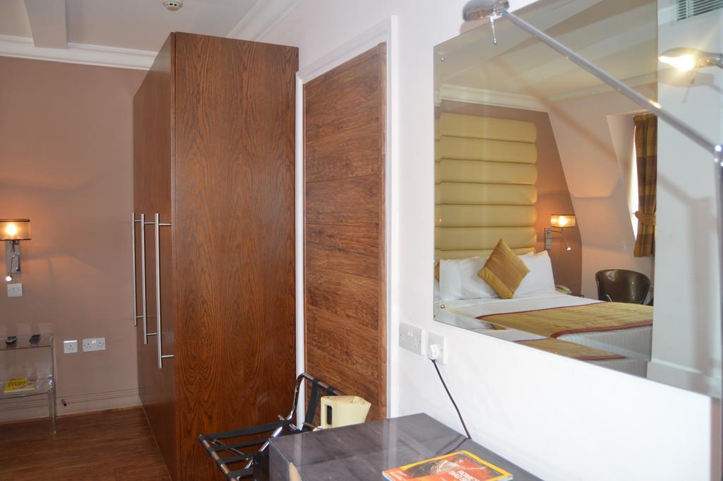 Holiday Villa Hotel Hotel London