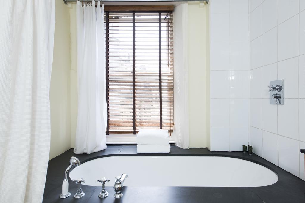 White Horse Street Apartment London