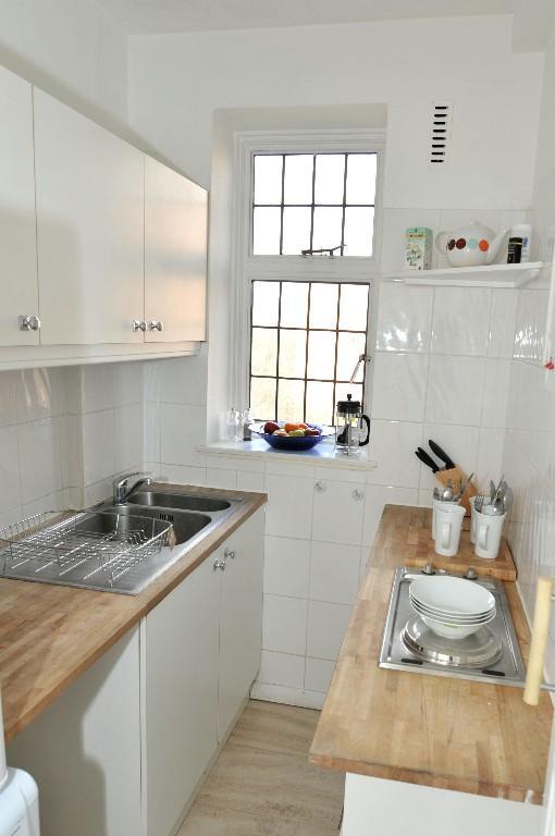 Clare Court Apartment *