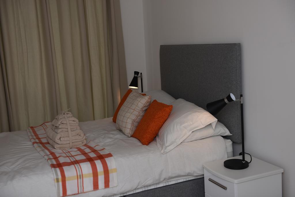 Apartment Greenwich Two Bedroom