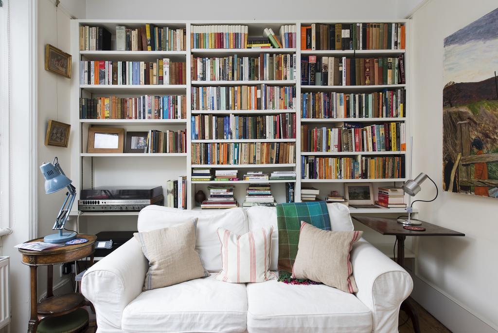 White Horse Street Apartment *