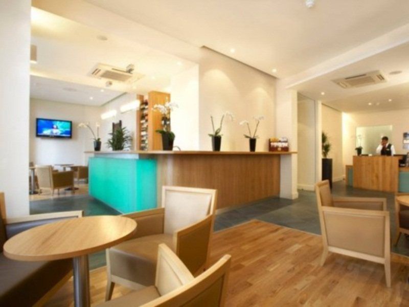 Hotel Ibis Styles Gloucester Road 3*