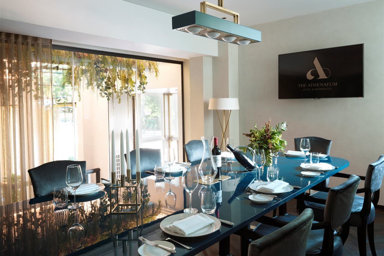 The Athenaeum & Residences Hotel 5*
