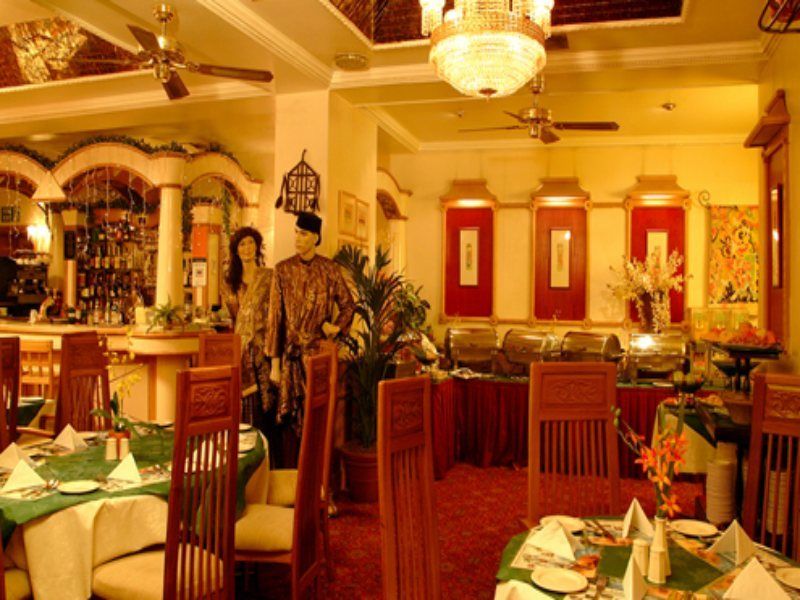Holiday Villa Hotel