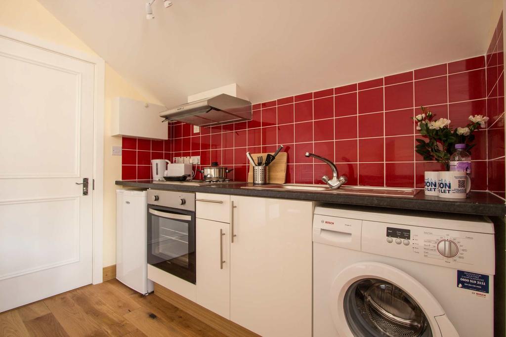 Private Willesden Green Apartment *