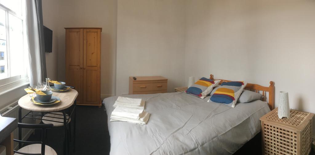 Hammersmith Lifestyle * London