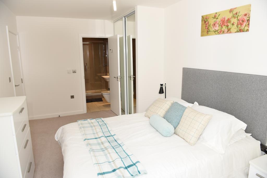 Greenwich Two Bedroom Apartment London