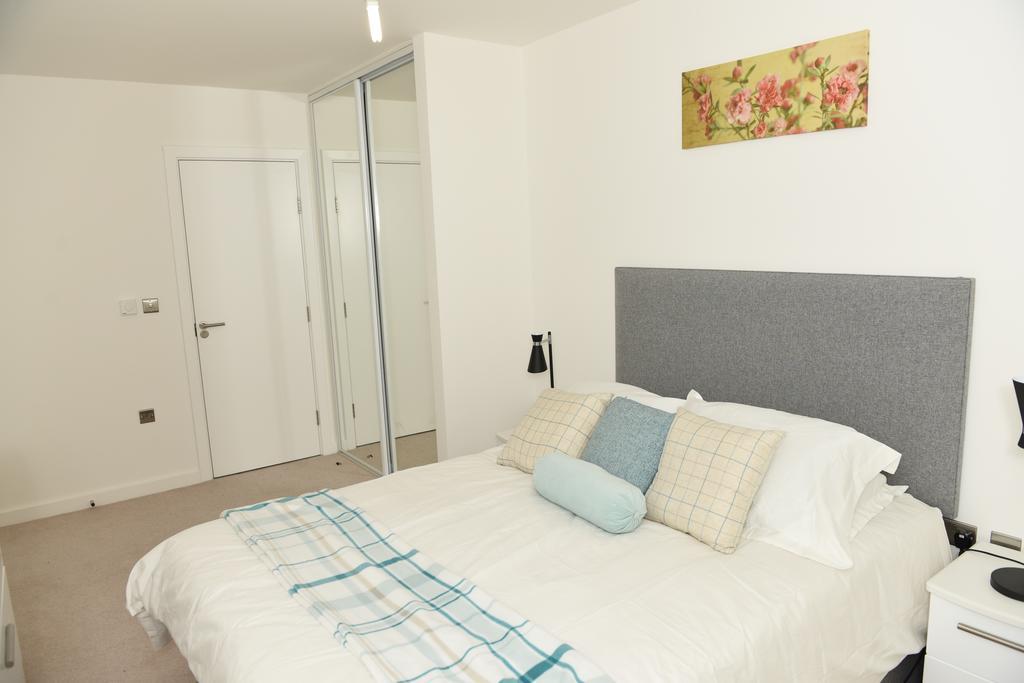 Greenwich Two Bedroom Apartment London