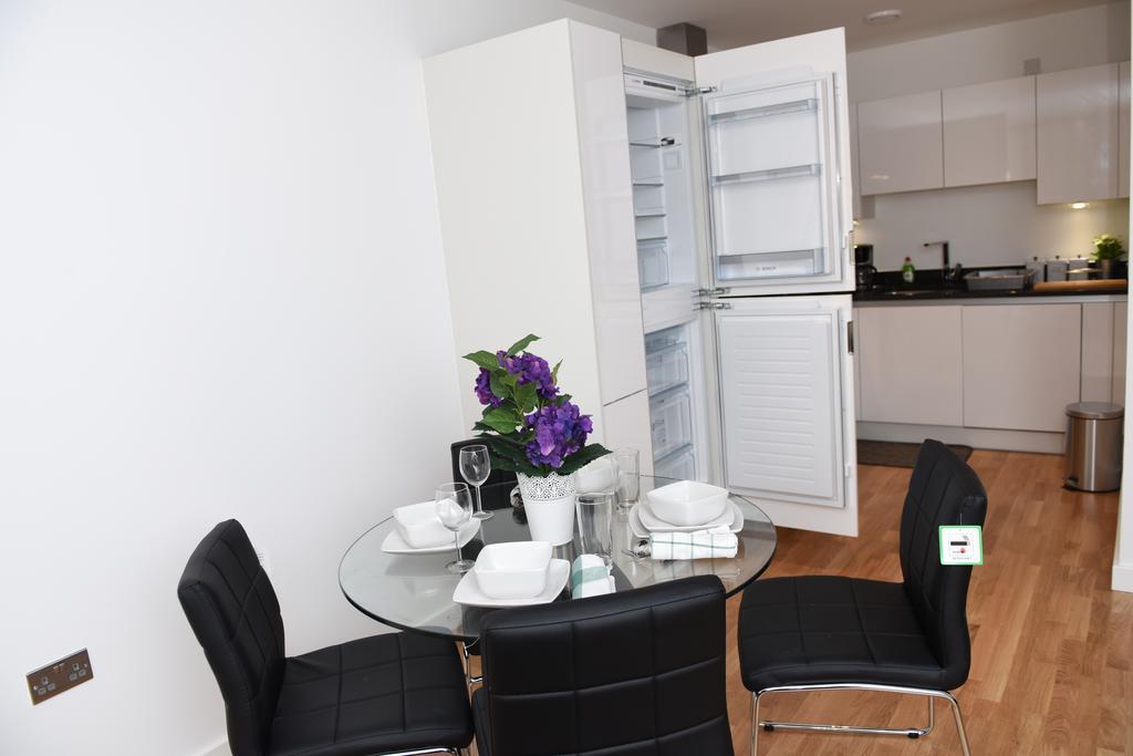 Greenwich Two Bedroom * London