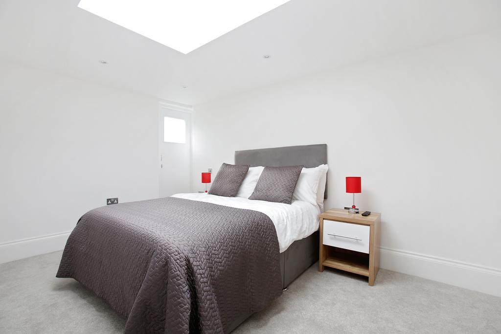 Piccadilly Lofts By Allo Housing Apartment