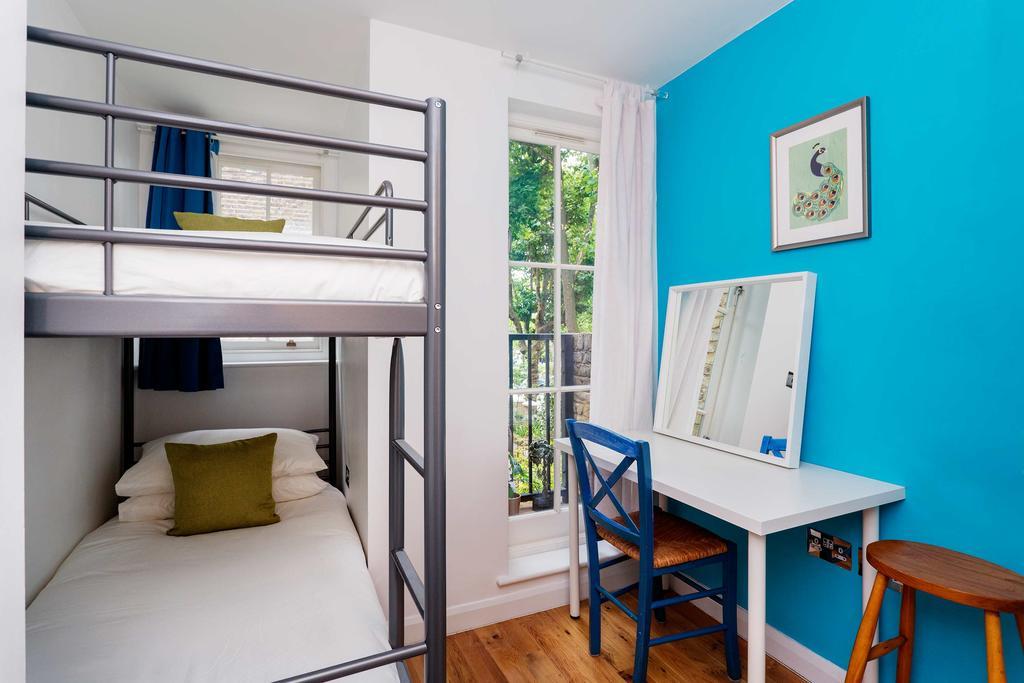 Little Venice Canal Townhouse Apartment London