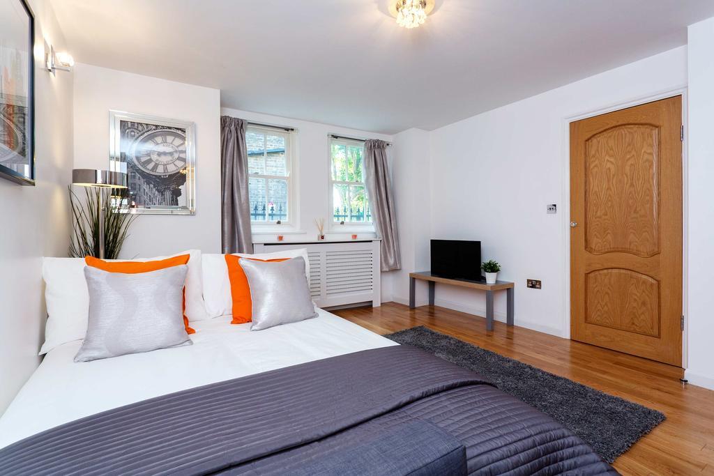 Little Venice Canal Townhouse Apartment