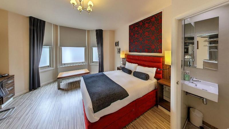 Simply & Hotel London