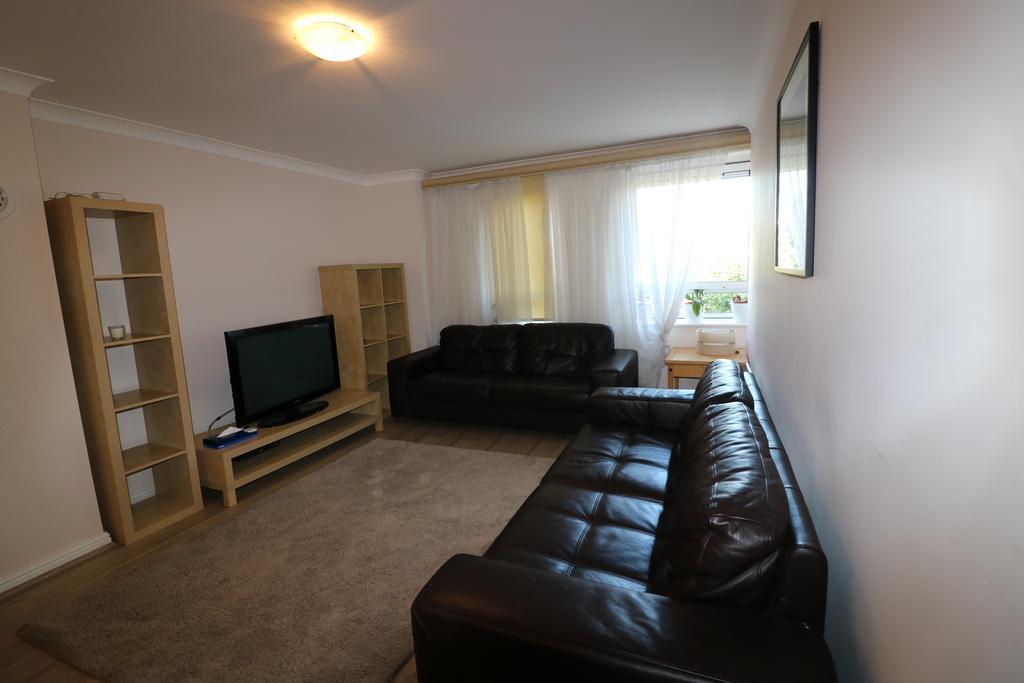Regents Plaza Apartment *