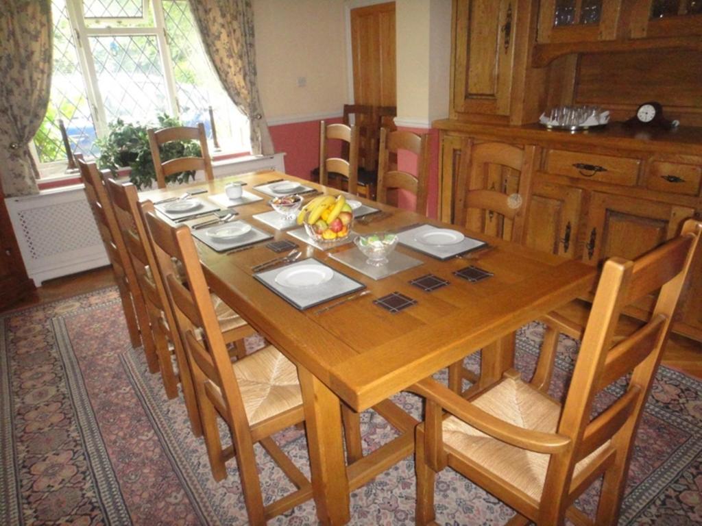 The Oaks Guest house London