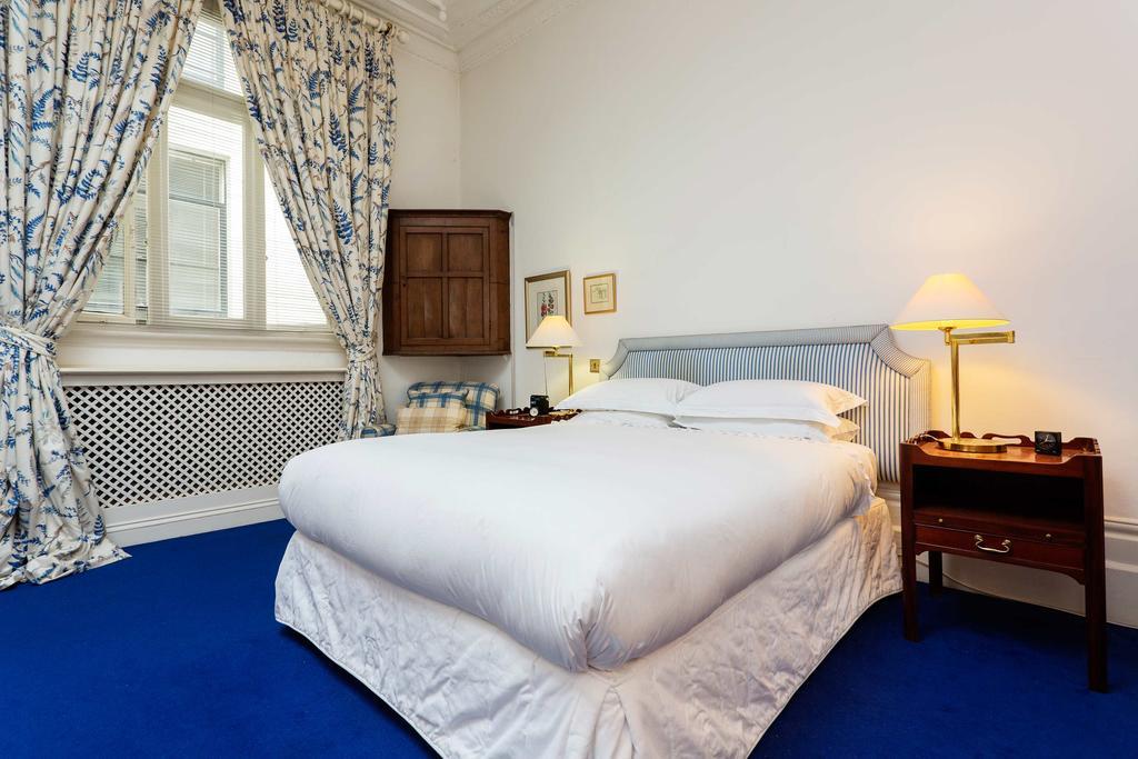 Veeve - Queen's Gardens Flat London