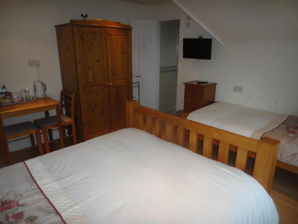 The Oaks Guest house