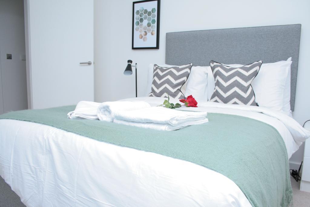 Greenwich Two Bedroom Apartment London