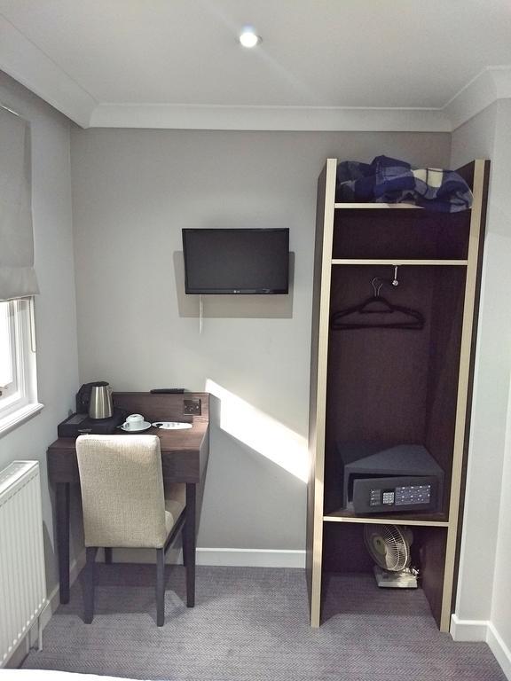Garden Court 3* London