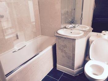 Apartment Wellington Road London
