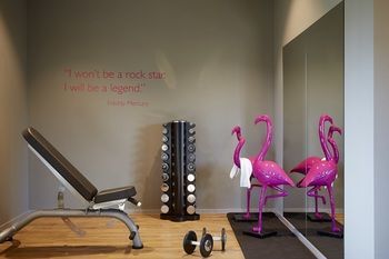 Moxy Excel Hotel 4*