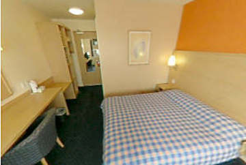 Travelodge Airport Hotel London