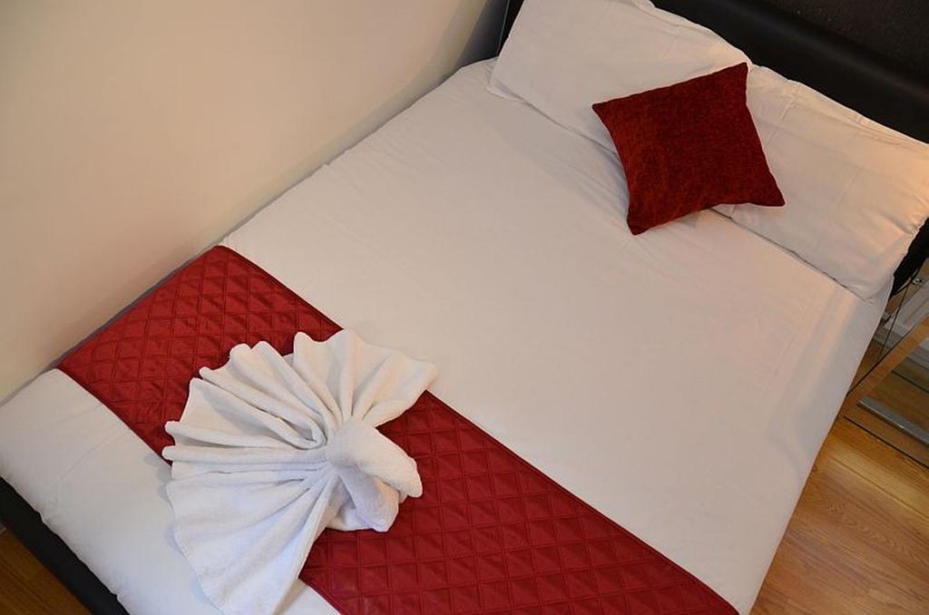 Hyde Park Talbot Square Apartment London