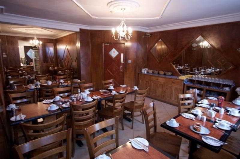 Ventures Acomodação com café da manhã  3*